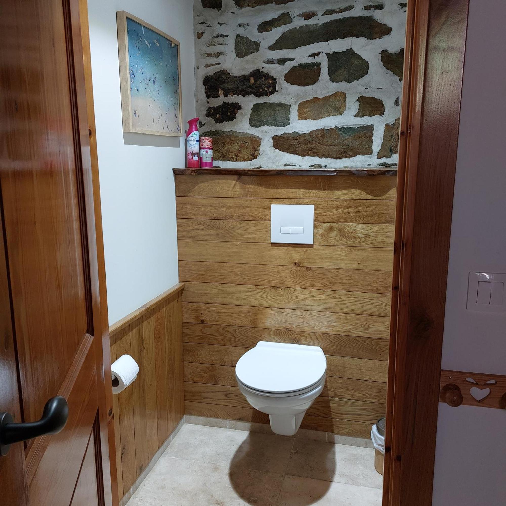 Le Vieux Moulin Bed & Breakfast Goudelin Ruang foto