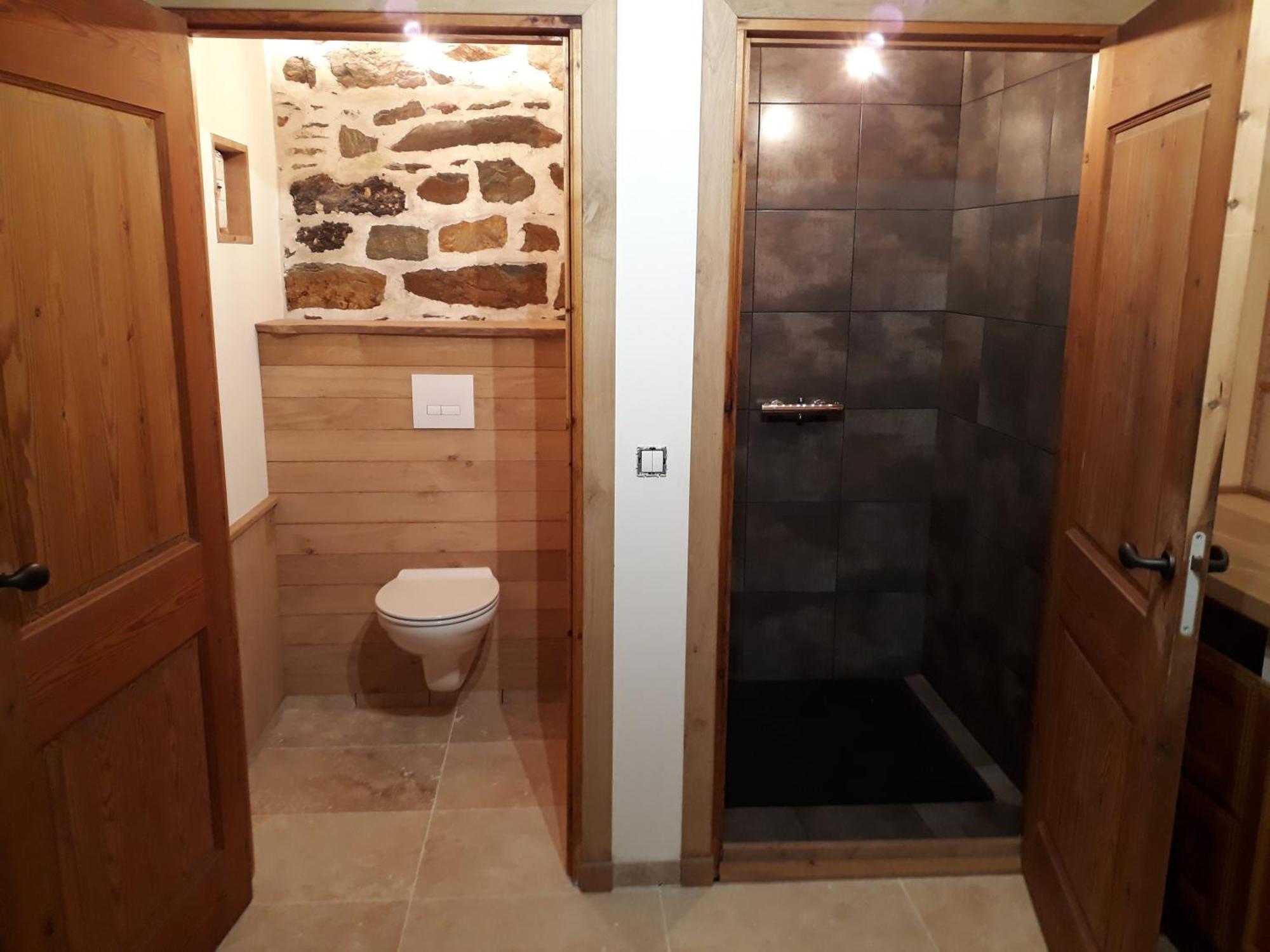 Le Vieux Moulin Bed & Breakfast Goudelin Ruang foto